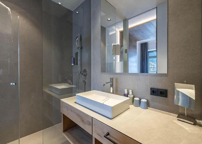 Hotel Seehotel Bellevue By Keyone Zell am See